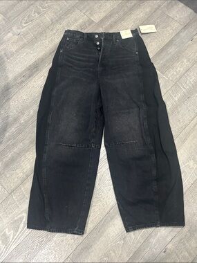 Universal Thread Black Ankle Cropped Jeans